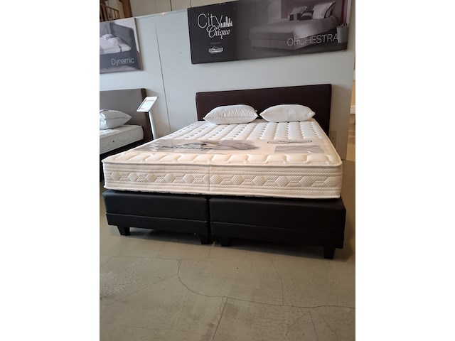2-persoons boxspring met hoofdbord o.a. van landschoot - afbeelding 10 van  16
