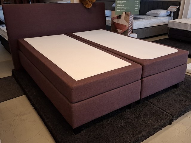 2 persoons boxspring met hoofdbord van landschoot - afbeelding 9 van  11