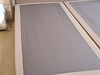 2-persoons boxspring met hoofdbord - afbeelding 2 van  11