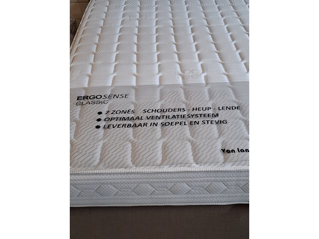 2-persoons boxspring met hoofdbord - afbeelding 5 van  11