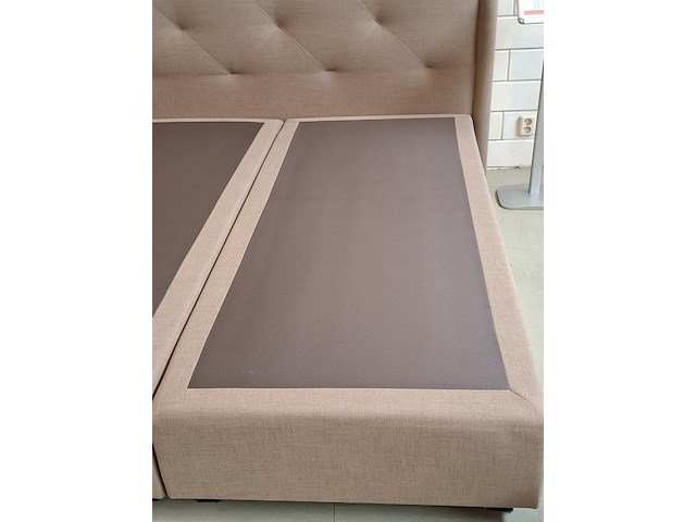 2-persoons boxspring met hoofdbord - afbeelding 11 van  11