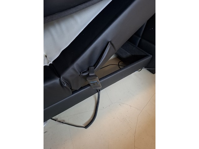 2-persoons boxspring met hoofdbord - afbeelding 2 van  15