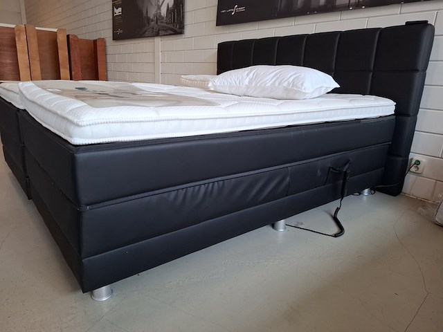 2-persoons boxspring met hoofdbord - afbeelding 6 van  15