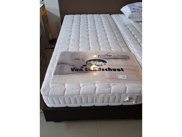 2-persoons boxspring met hoofdbord - afbeelding 7 van  13