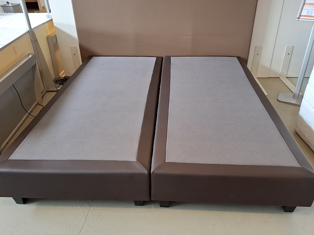 2-persoons boxspring met hoofdbord - afbeelding 12 van  13
