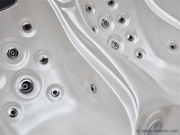 2 persoons outdoor spa 220x170x90,5 cm - wit bad/witte skirt - afbeelding 2 van  10