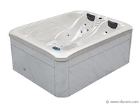 2 persoons outdoor spa 220x170x90,5 cm - wit bad/witte skirt - afbeelding 1 van  10
