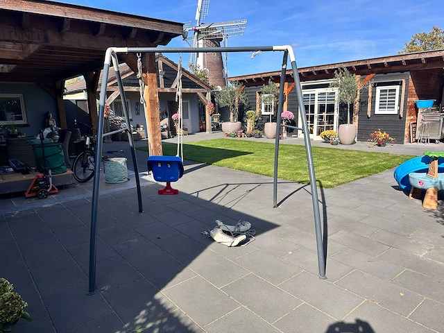 2-persoons schommel demo model - afbeelding 1 van  6