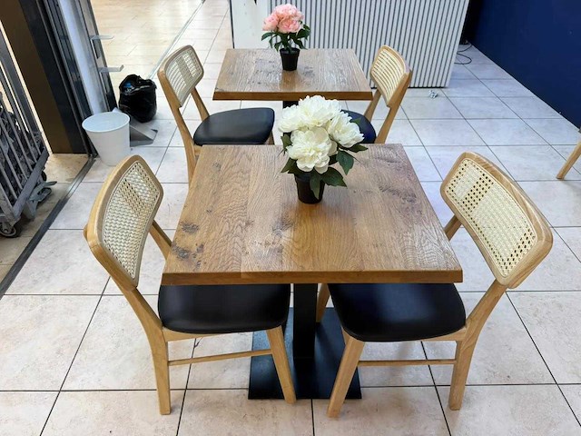 2 restauranttafels met 4 stoelen - afbeelding 2 van  2