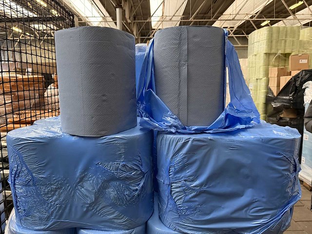 2 rollen industrierol verlijmd blauw 3-laags 36 cm (2 x rol 180 meter in folie) (8x) - afbeelding 2 van  7