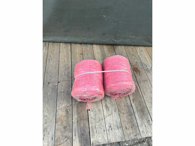 2 rollen touw - afbeelding 1 van  2