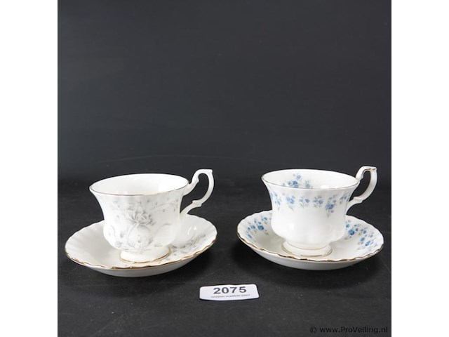 2 royal albert kop en schotel - afbeelding 1 van  5