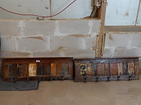 2 rustieke kapstokken van oud hout