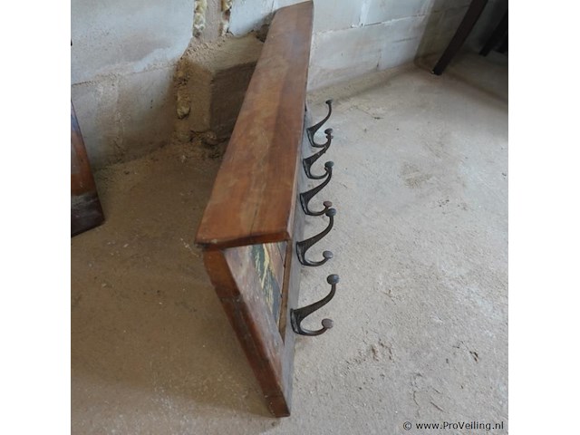 2 rustieke kapstokken van oud hout - afbeelding 4 van  5
