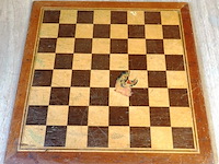 2 schaakborden waarvan 1 met fraai snijwerk - afbeelding 3 van  5