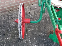 2-schaar rondgaande paarden ploeg, 1956 - afbeelding 2 van  14