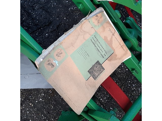 2-schaar rondgaande paarden ploeg, 1956 - afbeelding 5 van  14