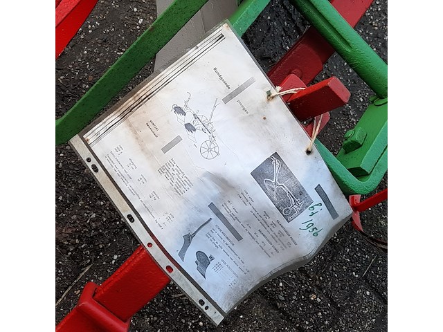 2-schaar rondgaande paarden ploeg, 1956 - afbeelding 6 van  14