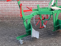 2-schaar rondgaande paarden ploeg, 1956 - afbeelding 7 van  14