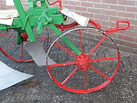 2-schaar rondgaande paarden ploeg, 1956 - afbeelding 12 van  14