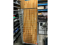 2 stamtafels en 4 banken - afbeelding 2 van  3