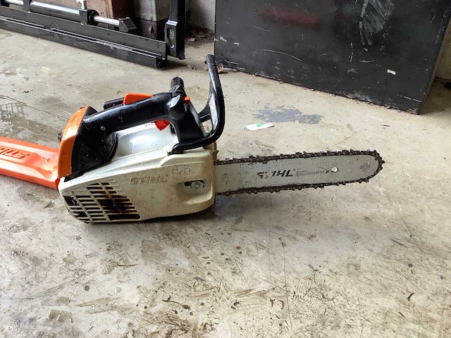 2 stihl ms192t kettingzaag - afbeelding 2 van  3