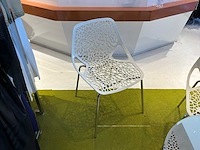 2 stoelen met bijzettafel - afbeelding 2 van  2