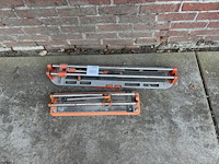 2 tegelsnijders - afbeelding 1 van  1