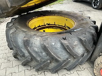 2 tractorwielen met 38 inch velgen – michelin 650/65 r38 / bkt 580/70 r38 - afbeelding 2 van  9