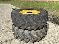 2 tractorwielen met 38 inch velgen – michelin 650/65 r38 / bkt 580/70 r38 - afbeelding 3 van  9