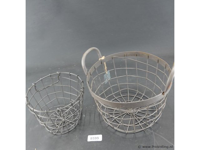 2 tuinmanden - afbeelding 4 van  5