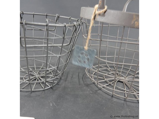 2 tuinmanden - afbeelding 5 van  5