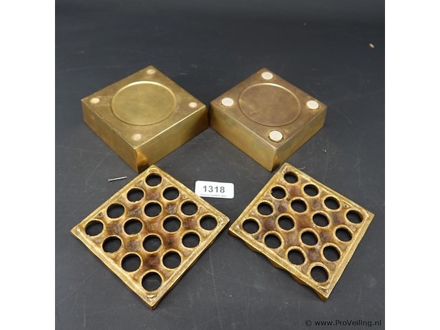 2 ultima 15" messing asbak, ontworpen door holger bäckström en bo ljungberg voor diverse ting in zweden in de jaren zestig. - afbeelding 5 van  5