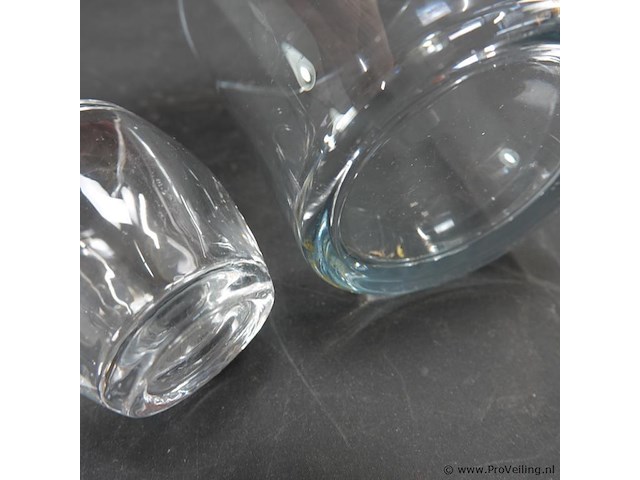 2 vaasjes - afbeelding 5 van  5