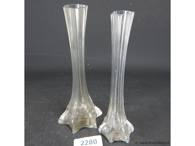 2 vazen - afbeelding 1 van  3