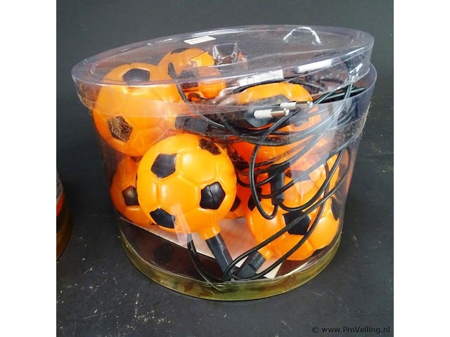 2 verpakkingen oranje lichtsnoeren met ballen - afbeelding 2 van  3