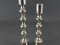 2 verzilverde kandelaren - afbeelding 1 van  5