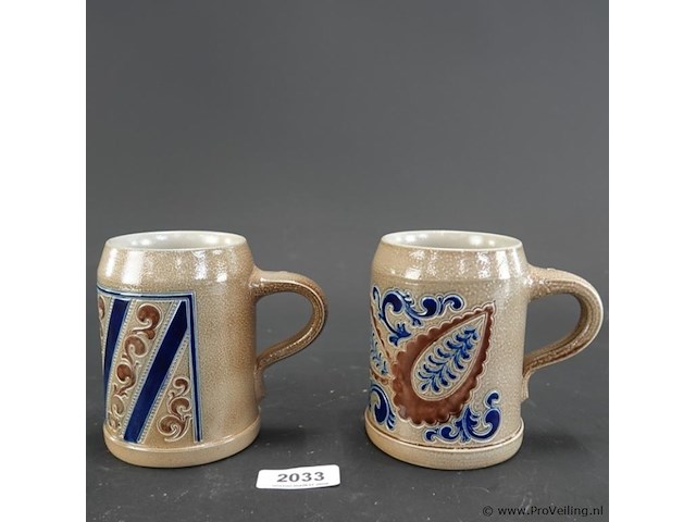2 vintage goebel duitse steengoed bierpullen met zoutglazuur (salzglasur) - afbeelding 1 van  5