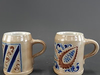 2 vintage goebel duitse steengoed bierpullen met zoutglazuur (salzglasur) - afbeelding 1 van  5