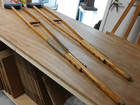2 vintage houten okselkrukken (achselkrücken) - afbeelding 2 van  5