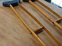 2 vintage houten okselkrukken (achselkrücken) - afbeelding 3 van  5