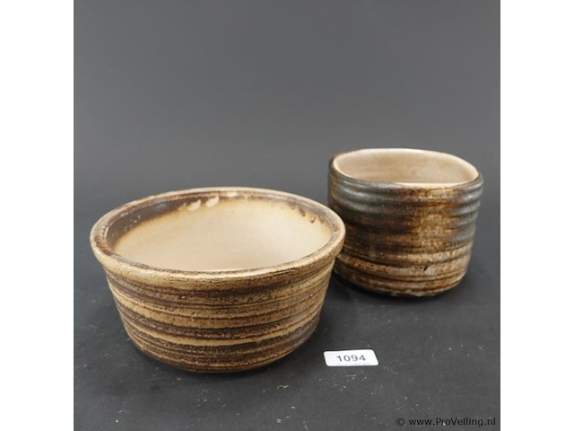 2 vintage keramieken cache-pots - afbeelding 1 van  5