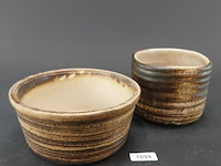 2 vintage keramieken cache-pots - afbeelding 1 van  5