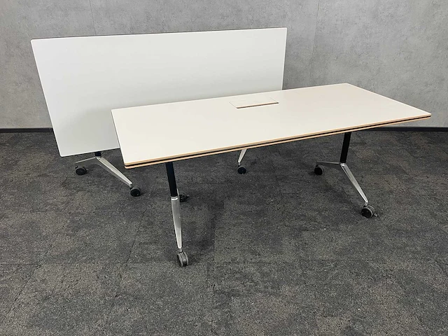 2 wilkhahn - klaptafel 180x80 - afbeelding 1 van  14