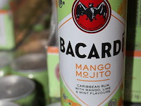 2 x 12 blikken bacardi cola mango mjito 0,25cl. tht 6-2026. bod inclusief statiegeldwaarde van 7,20 euro. - afbeelding 2 van  2