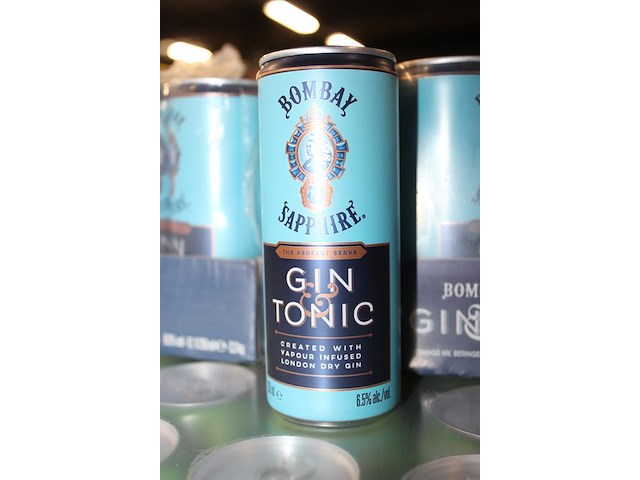 2 x 12 blikken bombay sapphire gin tonic 0,25cl. tht 9-2026. bod inclusief statiegeldwaarde van 3,60 euro. - afbeelding 2 van  2