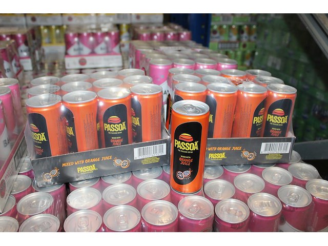 2 x 12 blikken passoa with orange juice 0,25cl. tht 6 -2026. bod inclusief statiegeldwaarde van 3,60 euro. - afbeelding 1 van  2