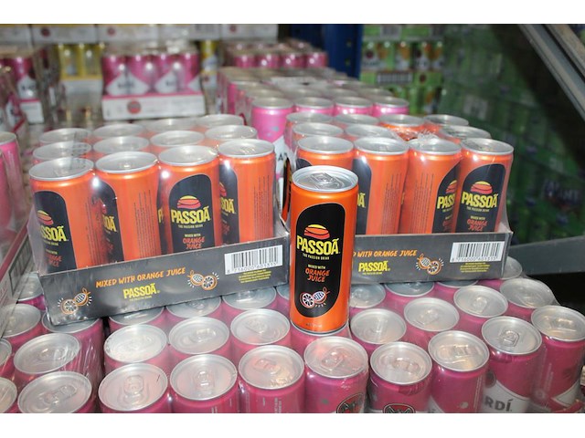 2 x 12 blikken passoa with orange juice 0,25cl. tht 6 -2026. bod inclusief statiegeldwaarde van 3,60 euro. - afbeelding 1 van  2