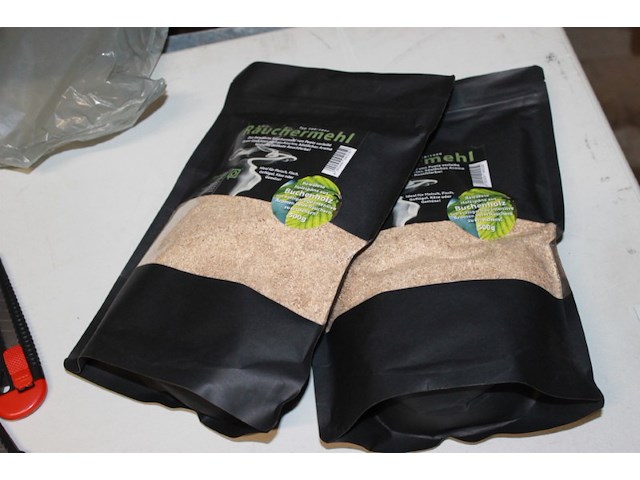 2 zakken a 500 gr rookmiddel zie foto mix geleverd - afbeelding 1 van  3