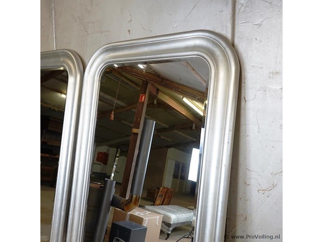 2 zeer grote geslepen spiegels in gezilverde lijst - afbeelding 4 van  5